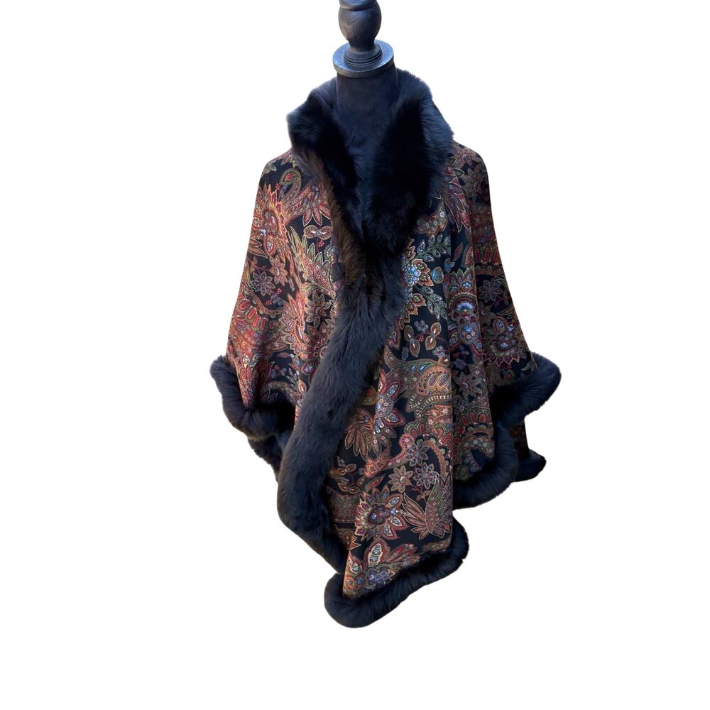 Sofia Cashmere Nuovo Paisley Cape Fox Fur Trim One Size $2500